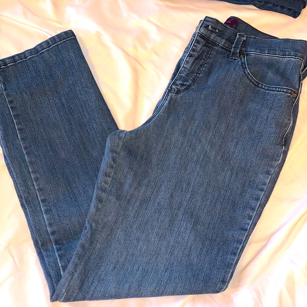 Gloria Vanderbilt Missy short jeans